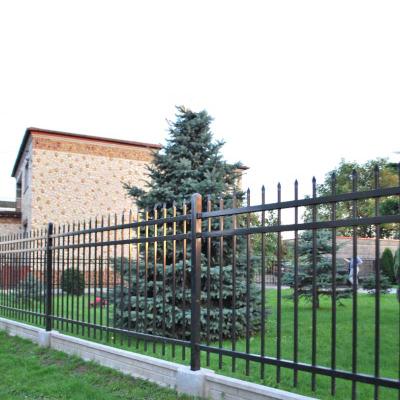 China cheap security galvanized decorative metal wrought iron steel tubular garden fencing en venta