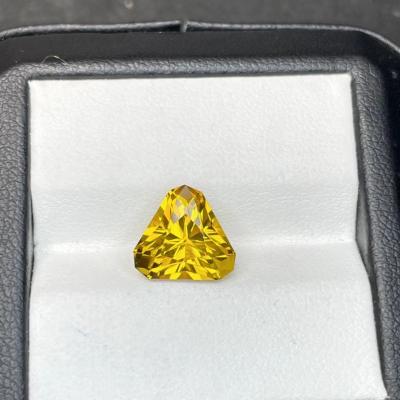China Customized CZ  Yellow Sapphire Gem For Earring Elegant As Birthday Gifts for sale