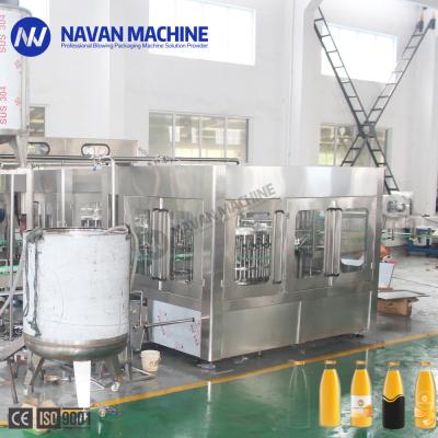 Chine 3 dans 1 Juice Filling Machine automatique 6000BPH/500ML avec le couvercle à visser en plastique à vendre