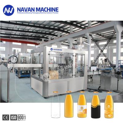 Cina Bevanda 5000bph Juice Filling Machine With Rinsing della bottiglia dell'ANIMALE DOMESTICO che riempie e che ricopre in vendita