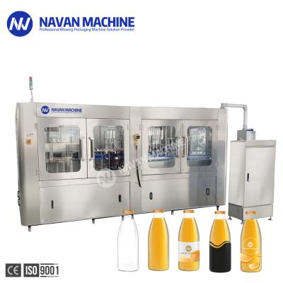 Cina linea di produzione di plastica di Juice Beverage Hot Filling Machine della frutta della bottiglia dell'ANIMALE DOMESTICO 0-2L completamente automatica in vendita