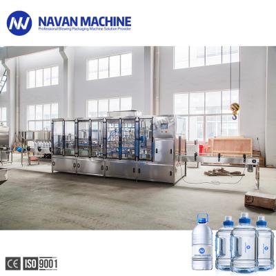 China 1200BPH 5L 3-10L que bebe a máquina de engarrafamento pura da água mineral à venda