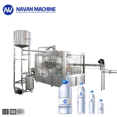Cina 3 In 1 Automatic Production Plant Line Bottle Capping Packing Mineral Pure Water Bottling Liquid Filling Machines in vendita