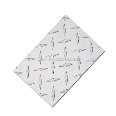 China Checkered Plate Aluminum Sheet Price 1000 3000 5000 Series Aluminum Diamond Plate à venda