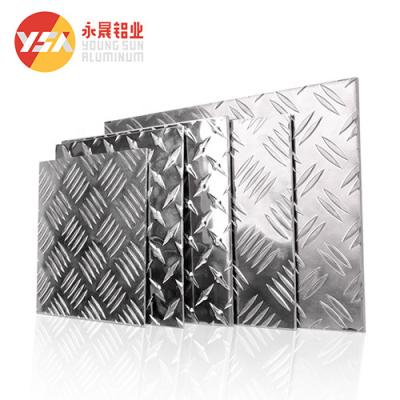 China Barras a cuadros de aluminio de la placa 5 3 barras 4x8 Diamond Plate Embossed Aluminum Sheet de aluminio en venta