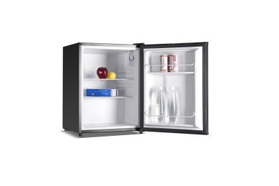 China refrigerador da despensa do tampo da mesa 70L/refrigerador alto da despensa com as prateleiras da geladeira portátil dois à venda