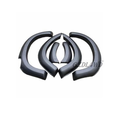 Chine La voûte écologique de roue de l'ABS 4x4 de collecte évase pour Isuzu 2016-2018 D-maximum à vendre