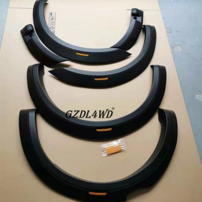China Aftermarket Parts 4x4 Wheel Arch Flares for Ford Ranger T8 2019+ With Reflective Sticker for sale