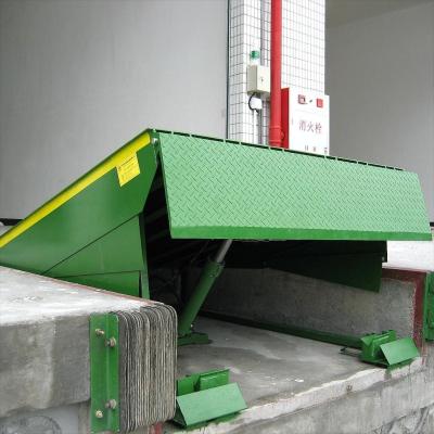 China Electric Hydraulic Dock Lift Load Levelers for Trucks / Forklift 6T Weight Capacity for sale