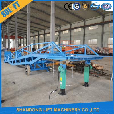 China 6 - 15T Mobile Dock Leveler Warehouse Hydraulic Container Loading Ramps Te koop