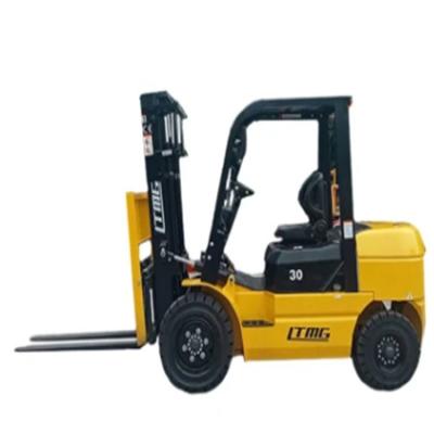 China Different Color 14m Lift Heightr Telescopic Forklift Truck Heavy Consruction Machinery With High Material Tire for sale
