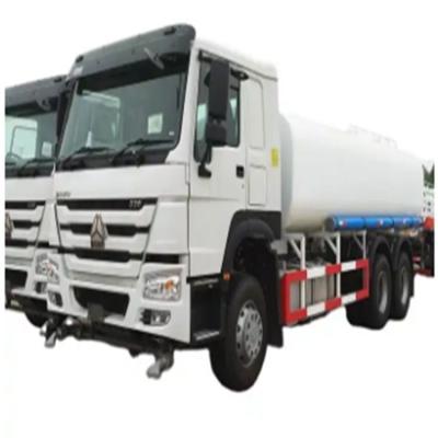 China Camiones cisterna de agua de segunda mano SINOTRUK HOWO Euro2 Emisión 6 10 ruedas de carretera Sprinkler vehículo sanitario en venta