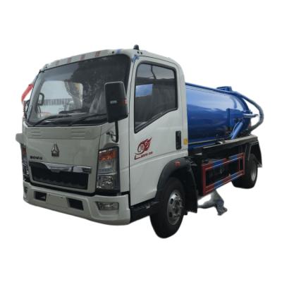 China 6cbm camión de aspiración de aguas residuales 4x2 SINOTRUK camión de aguas residuales de alta presión limpieza de saneamiento en venta