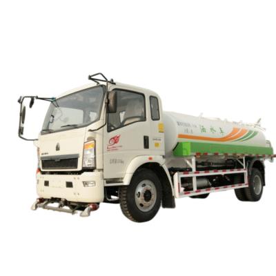 China SINOTRUK Camiones tanque de agua YUNNEI Motor 6000 litros 4x2 Camión rociador de agua en venta