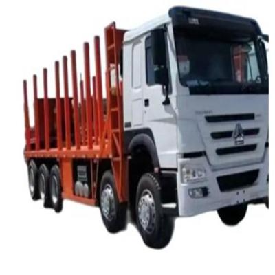 China 10x4 8x4 camión pesado de leña SINOTRUK WEICHAI motor 460HP transporte de madera con bandeja de leña para África en venta