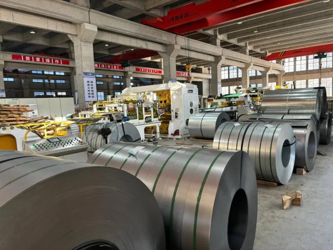 Modern stainless steel manufacturing facility