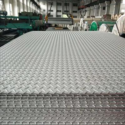 China Frente de molino 316l 316 hoja de acero inoxidable Diamante laminado en caliente No.1 Magnético débil en venta