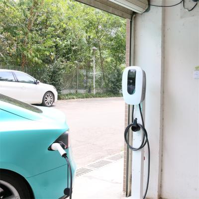 China 220V 50Hz Mobile Electric Vehicle Charger 32A Home Smart EV Charger for sale