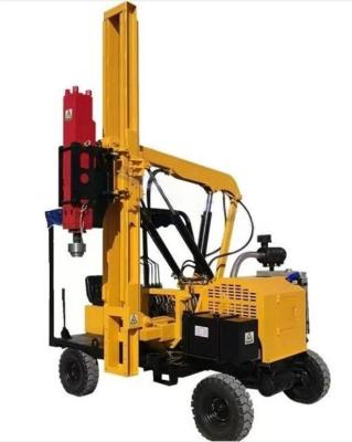 China Solar Pile Driving Equipment 39KW Engine 170 cm Drilling Depth 260cm Piling Height for sale