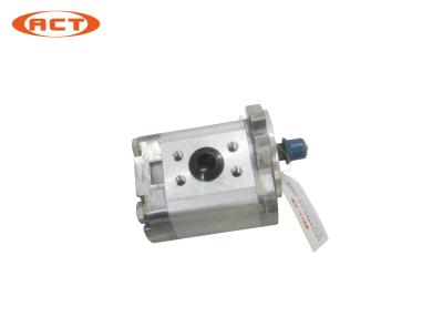 China Original Excavator Engine Parts Diesel Gear Pump For UH07-3 4035495 for sale
