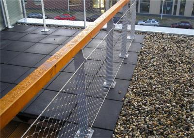 中国 High Tensile Stair Railing Stainless Steel Ferrule Rope Mesh For Guard Rail Fence 販売のため