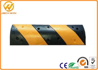 China 1M Reflective Heavy Duty Rubber Speed Bump for Road Safety / Residential for sale