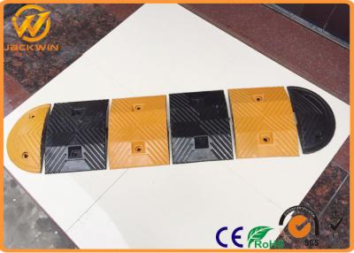 China Reflective Temporary Rubber Speed Bump , Security Residential Heavy Duty Speed Bumps for sale