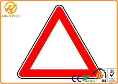 China Reflective Triangle Road Signs , Railway / Highway Traffic Signs Customized for sale