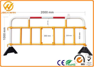 China Barreras plásticas temporales del tráfico de la seguridad en carretera de 2 metros para los trabajos de construcción de carreteras en venta