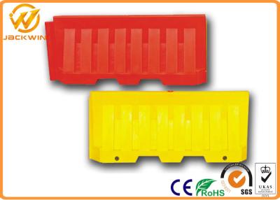 China Anti UV Water Filled Plastic Road Traffic Barrier Waterproof Durable 2 M Length for sale