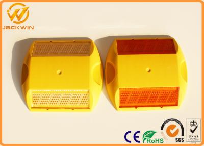 China High Visibility Plastic catseye road stud Pavement Markers With Double Reflectors for sale