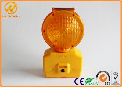 China Construction Site Traffic Safety Equipment PC LED Solar Traffic Barricade Light Waterproof for sale