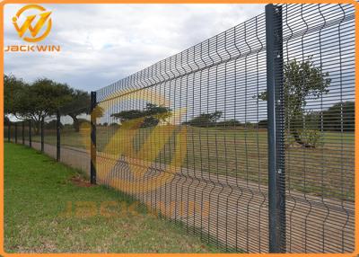 China Valla de seguridad invisible soldada con autógena cubierta polvo de la cerca de la malla de la cerca del panel fuerte en venta