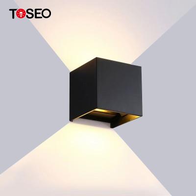 China 6000k COB Led Square Indoor Modern Wall Lamp Black Wall Light For Corridor for sale