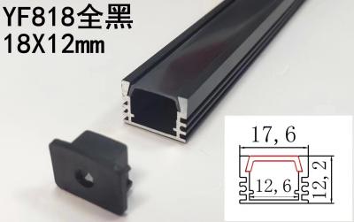 China Perfil negro del aluminio del difusor del AL 6063 del triángulo 20m m en venta