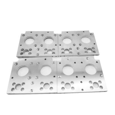 China Anodizado Aluminio Cnc piezas giratorias Revestimiento Equipo mecánico CNC Producción por lotes en venta