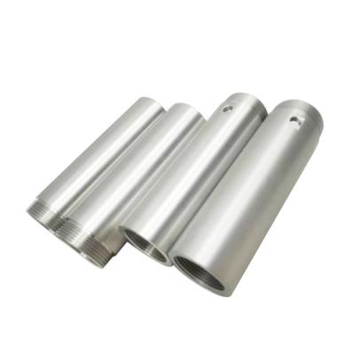 China 5 Ejes Chuck Cnc Perforación de piezas de aluminio para equipos industriales en venta