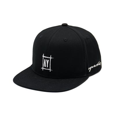 China 55cm Classic Black Flat Hat Adjustable Buckle Back Pure Cotton Snapback Hat for sale