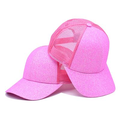 Chine Chapeau 100% adulte de camionneur de Front Panels Precurved Bill Pink de scintillement de polyester de chapeau de camionneur de BSCI à vendre