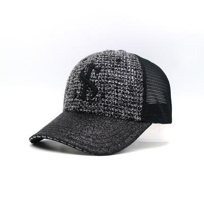 China Cotton Trucker Cap Pre-curved Visor for Sale  for Men and Women 6-Panel Trucker Hat - Great Snapback Closure for sale