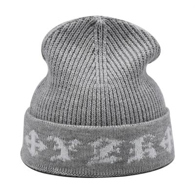 China Custom Adults Knit Beanie Hats 58CM Warm And Stylish Winter Accessory for sale