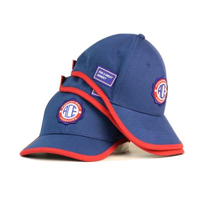 中国 カスタマイズ可能な刺繍されたパッチが付いている青によって刺繍される野球帽のスポーツの帽子 販売のため