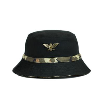 China Fashion Style Fishing Sun Bucket Caps Black Decorative Camo Belt Metal Logo for sale