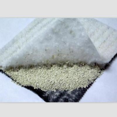 China 3 Layer Geosynthetic Clay Liner With 4000GSM GCL For Artificial Lake for sale