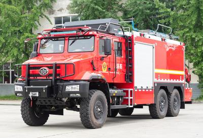 Chine FAW All Terrain Rescue Special Fire Truck avec treuil et grue et générateur à vendre