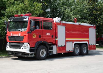Chine Camion de pompiers industriel de Sinotruk HOWO 12000L avec la pompe et le moniteur à vendre