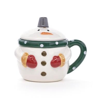 China 3D Snowman Shaped Ceramic Coffee Mugs Christmas Gift With Lid And Handpainting for sale