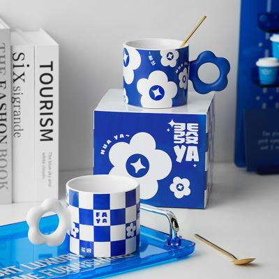 China Wholesale mugs vintage Klein blue creative high value ceramic  boys mugs customizable office couple for sale