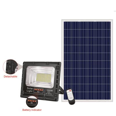 Cina 25w 150w luci alimentate solari all'aperto solari di sicurezza della luce di inondazione da 300 watt 80lm/w 3.7V in vendita