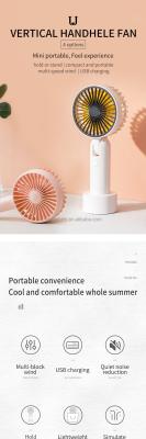 China Portable Battery Charging Fan Cool Mist Outdoor Travel Hand Fans Rechargeable Hand Fan à venda